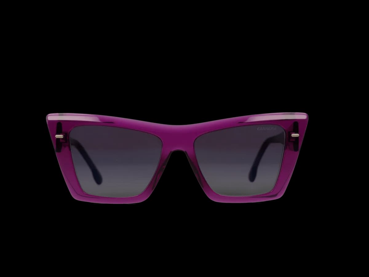 Source product image for virtual try-on