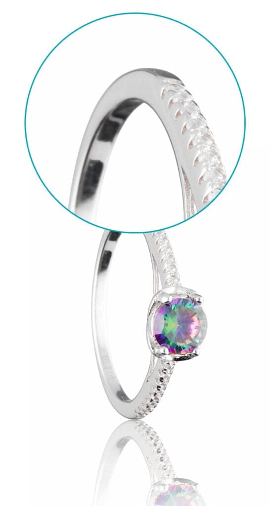 Imagen de producto de joyas: detalle en fotograma completo