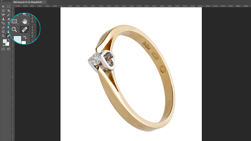 photo retouching - remove scratches on the jewelry